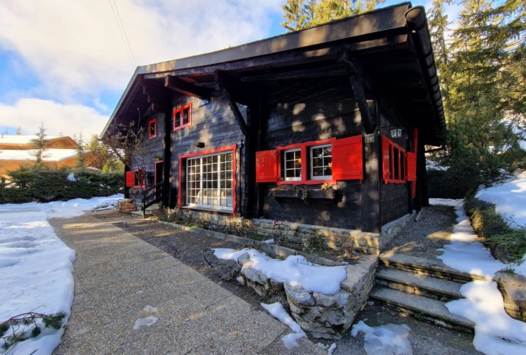 Chalet SKI-IN / SKI-OUT de charme à Crans-Montana dans un cadre exceptionnel