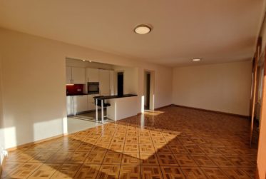 Bel appartement traversant de 4.5 pièces en plein centre de Sierre