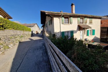 Maison villageoise avec 2 appartements indépendants et une grange