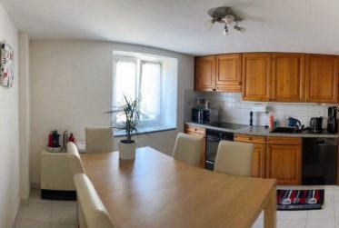 Maison villageoise avec 2 appartements indépendants et une grange