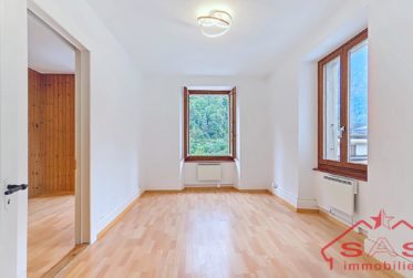 Exclusivité - 2 lots PPE : appartement rénové + mansarde avec joli potentiel