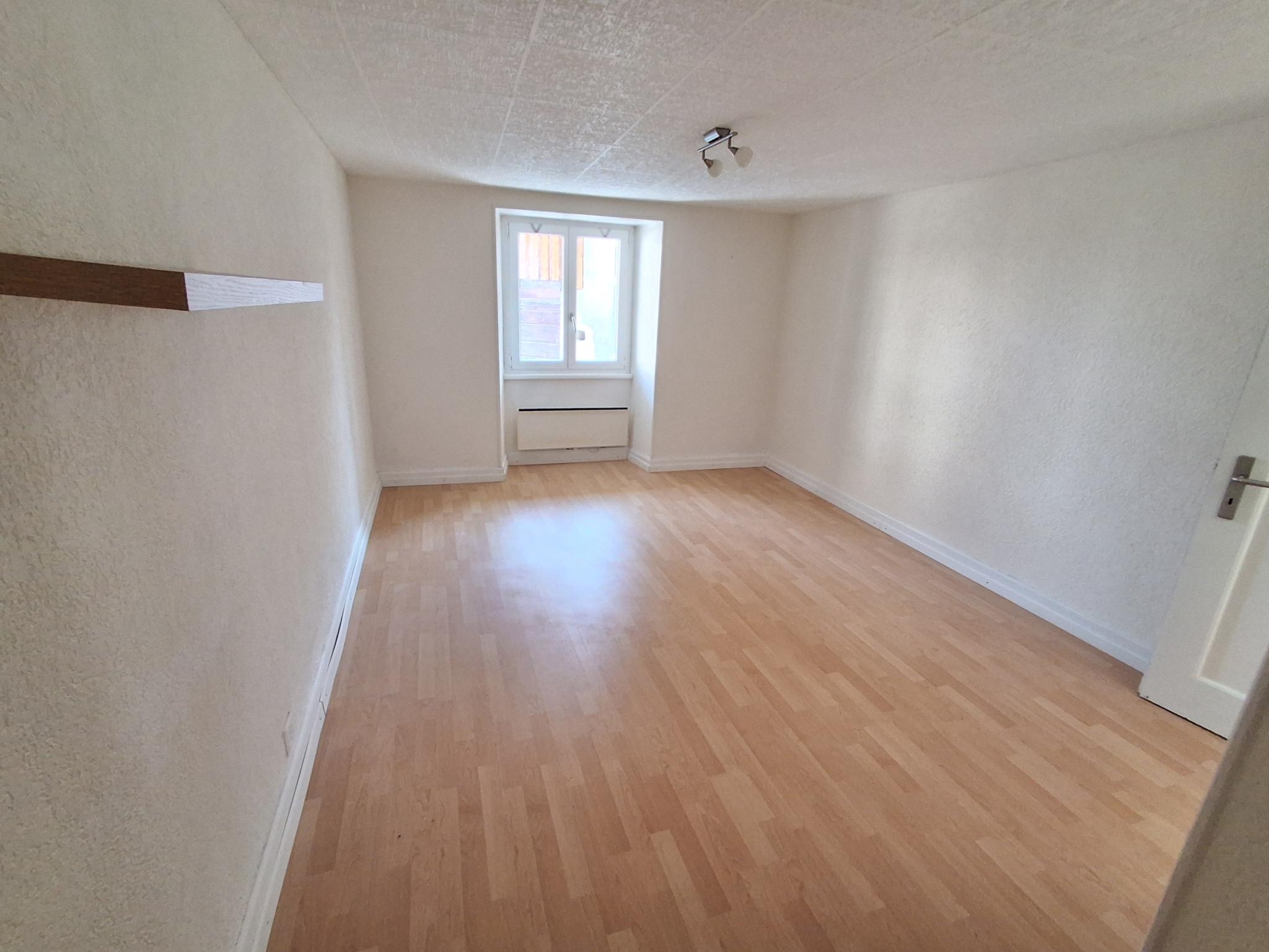 Maison villageoise avec 2 appartements indépendants et une grange
