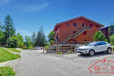 Réservé : Appartement moderne de 3,5 pièces – Rez-de-jardin, prestations haut de gamme