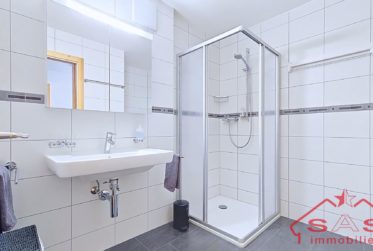 Réservé : Appartement moderne de 3,5 pièces – Rez-de-jardin, prestations haut de gamme