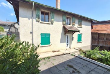 Maison villageoise avec 2 appartements indépendants et une grange