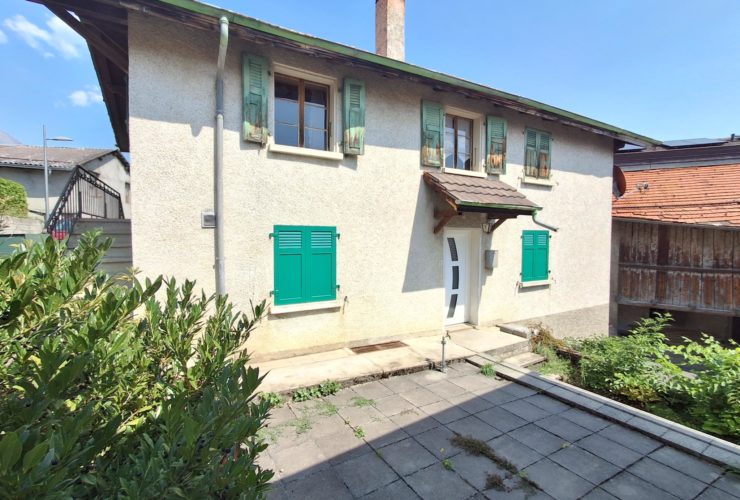 Maison villageoise avec 2 appartements indépendants et une grange