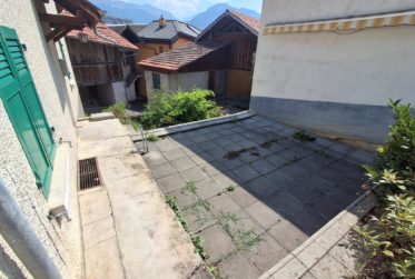 Maison villageoise avec 2 appartements indépendants et une grange