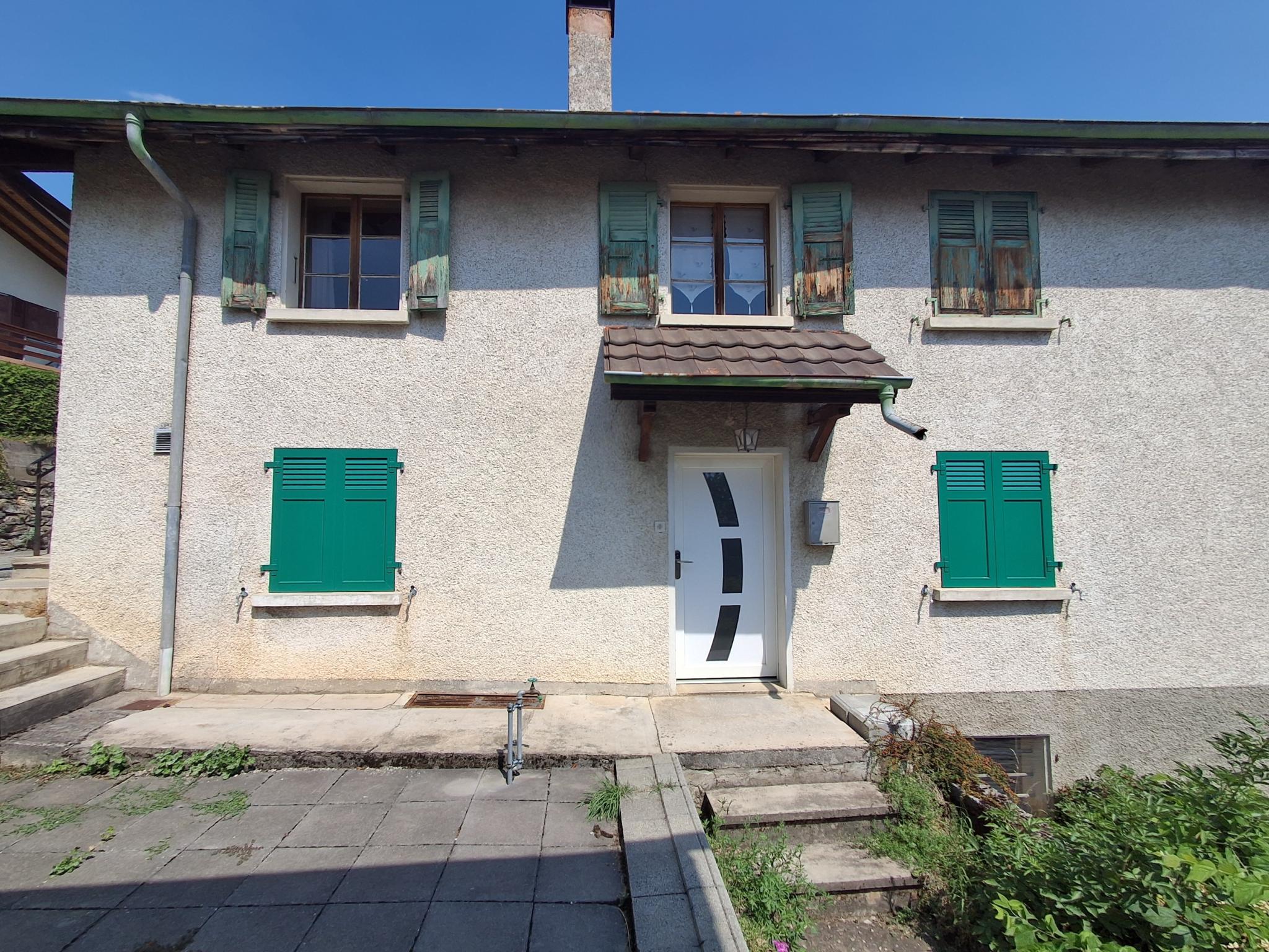 Maison villageoise avec 2 appartements indépendants et une grange