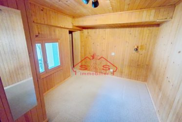 6.5 Rooms House, Village house