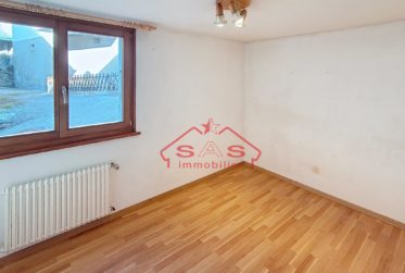 6.5 Rooms House, Village house