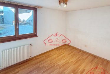 6.5 Rooms House, Village house