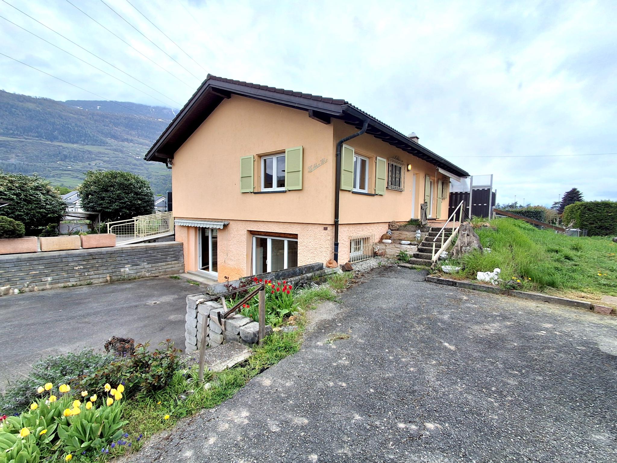 Spacieuse villa familiale rénovée avec appartement indépendant